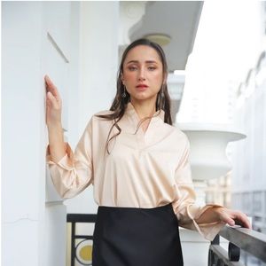 Gold Loose Fitting Silk Shirt, Jewelry tone Loose V Standing Collar Shirt